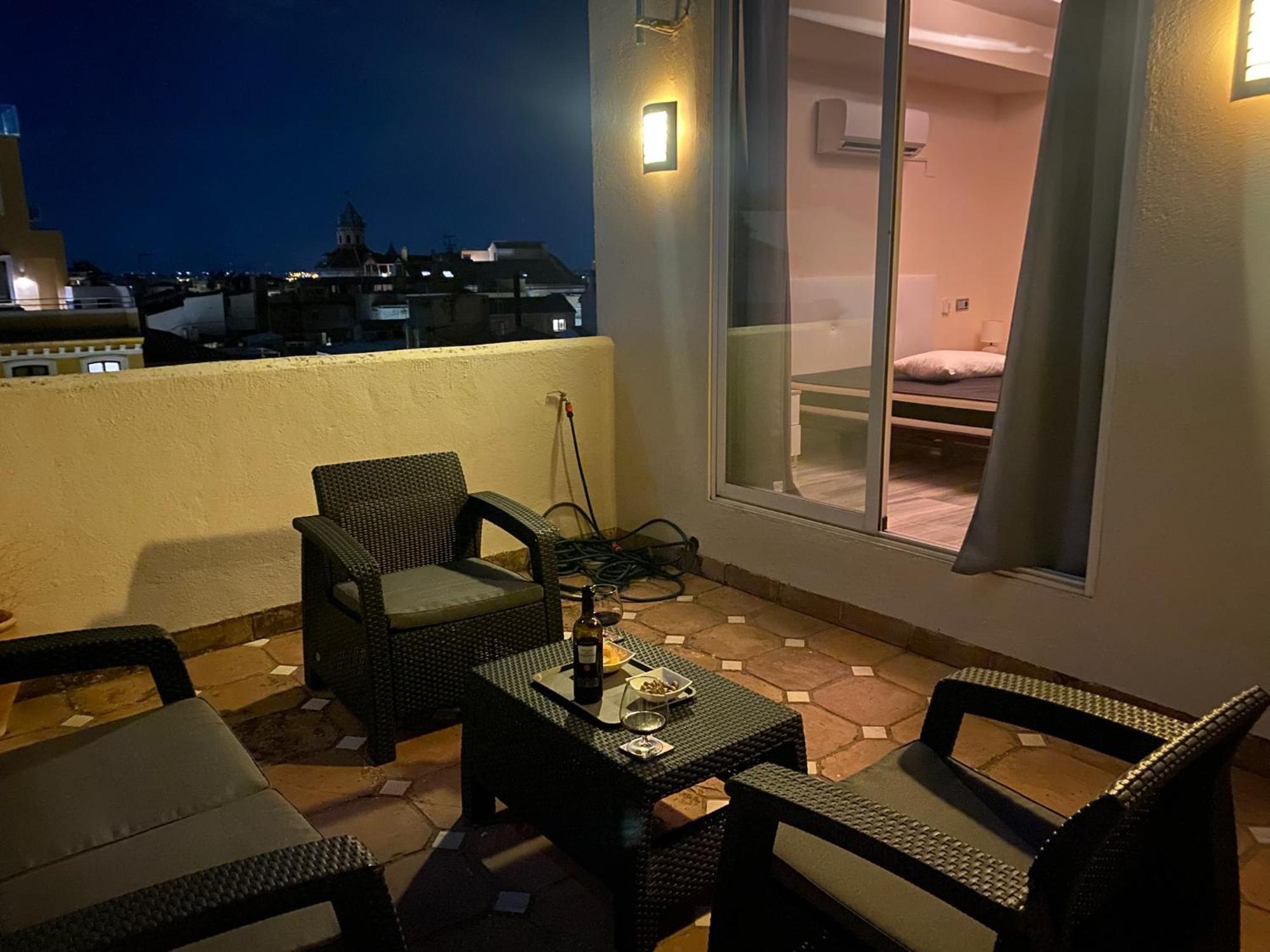 Atico Con Vistas En Granada Centro Apartamento Exterior foto